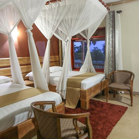 Pakuba Safari Lodge Nwoya Luaran gambar